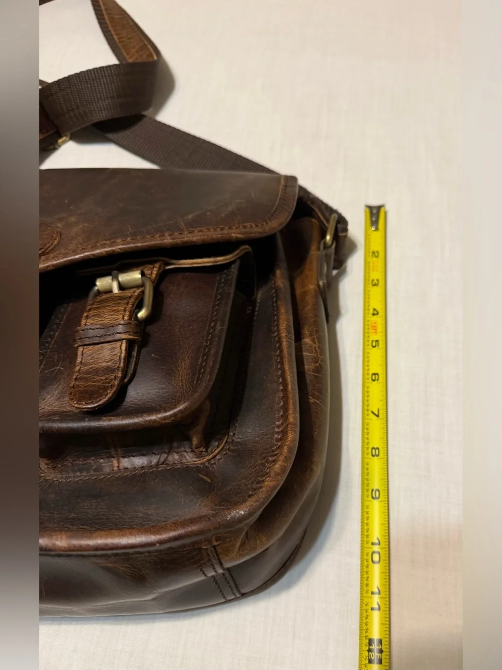 Men's Brown Top Grain Leather Messenger Bag - Rugged Vintage Style